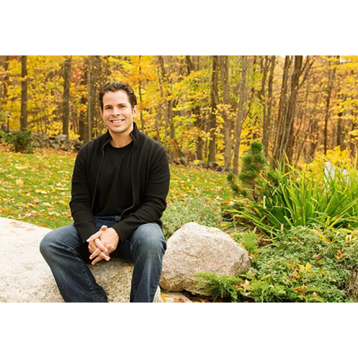 Nick Ortner - outdoor photo