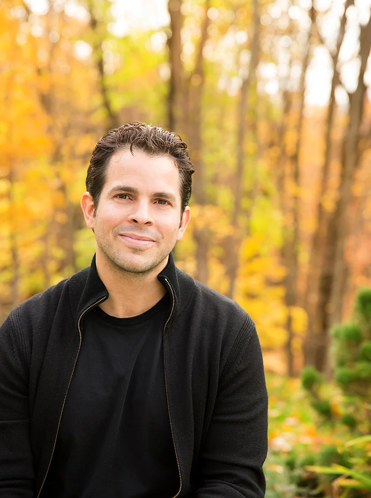 Nick Ortner headshot 04